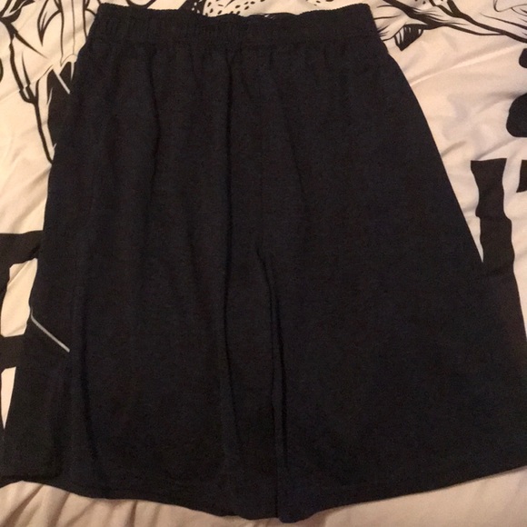 Reflective Reebok shorts - Picture 2 of 3